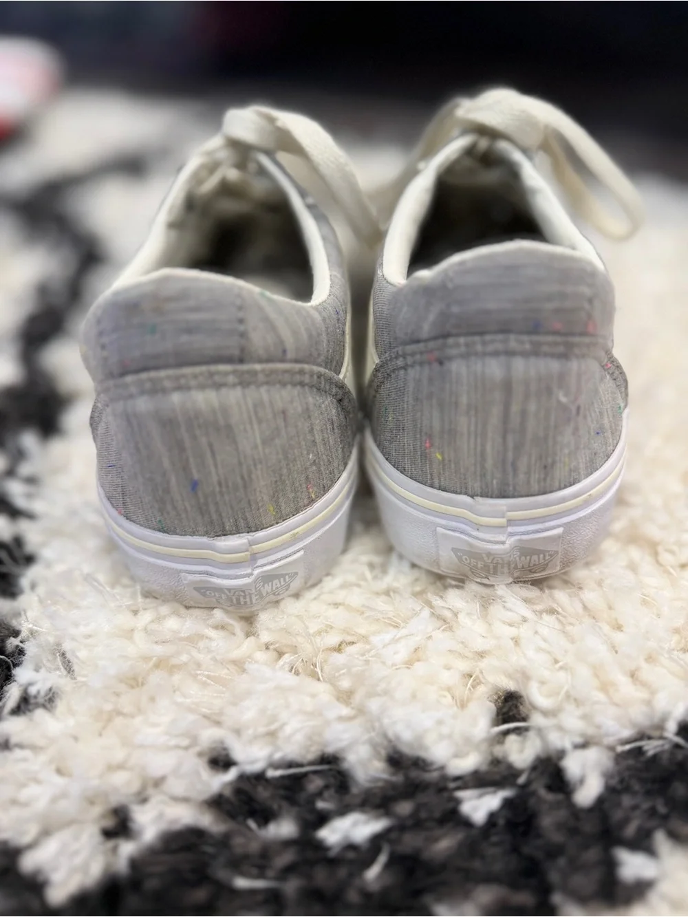 Women’s Vans Old Skool Speckled Jersey Sneakers – Size 6 – Gray/White - Picture 3 of 12